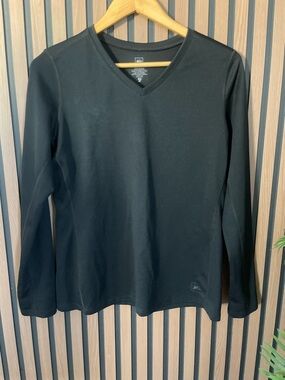 REI Women's Black V-Neck Long Sleeve Top